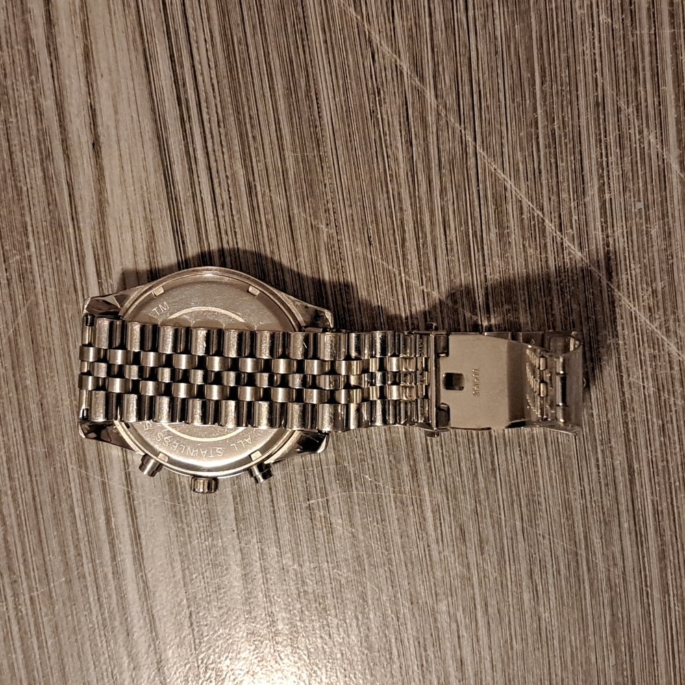 Watch - Picture 5 of 5